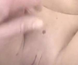 Dit geile stel maakt zelf een amateur sex film